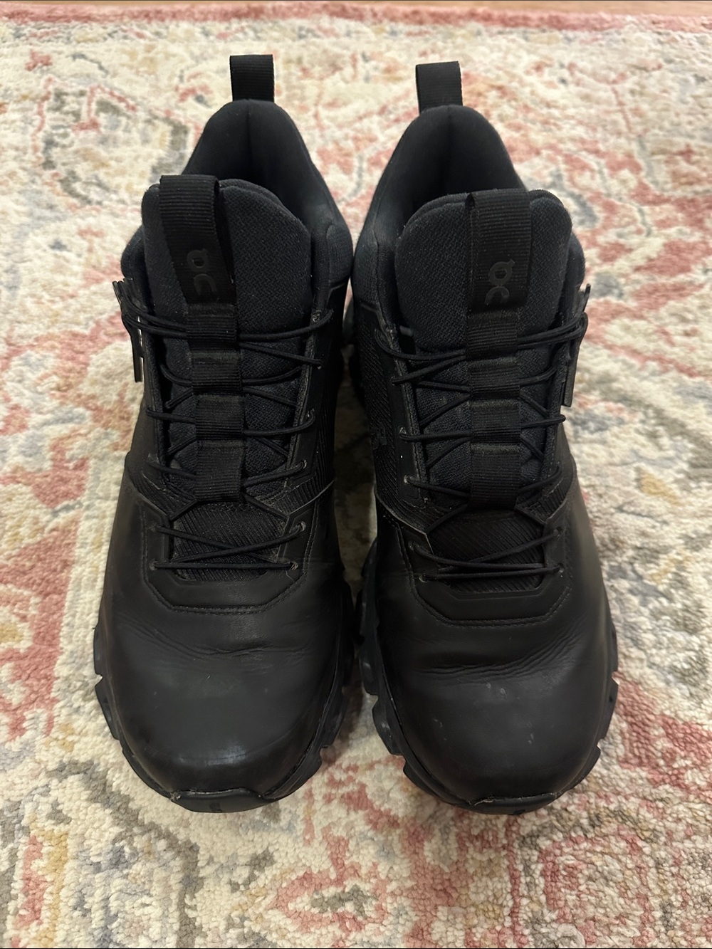On Running Women’s Cloud Hi Waterproof Size 7.5
